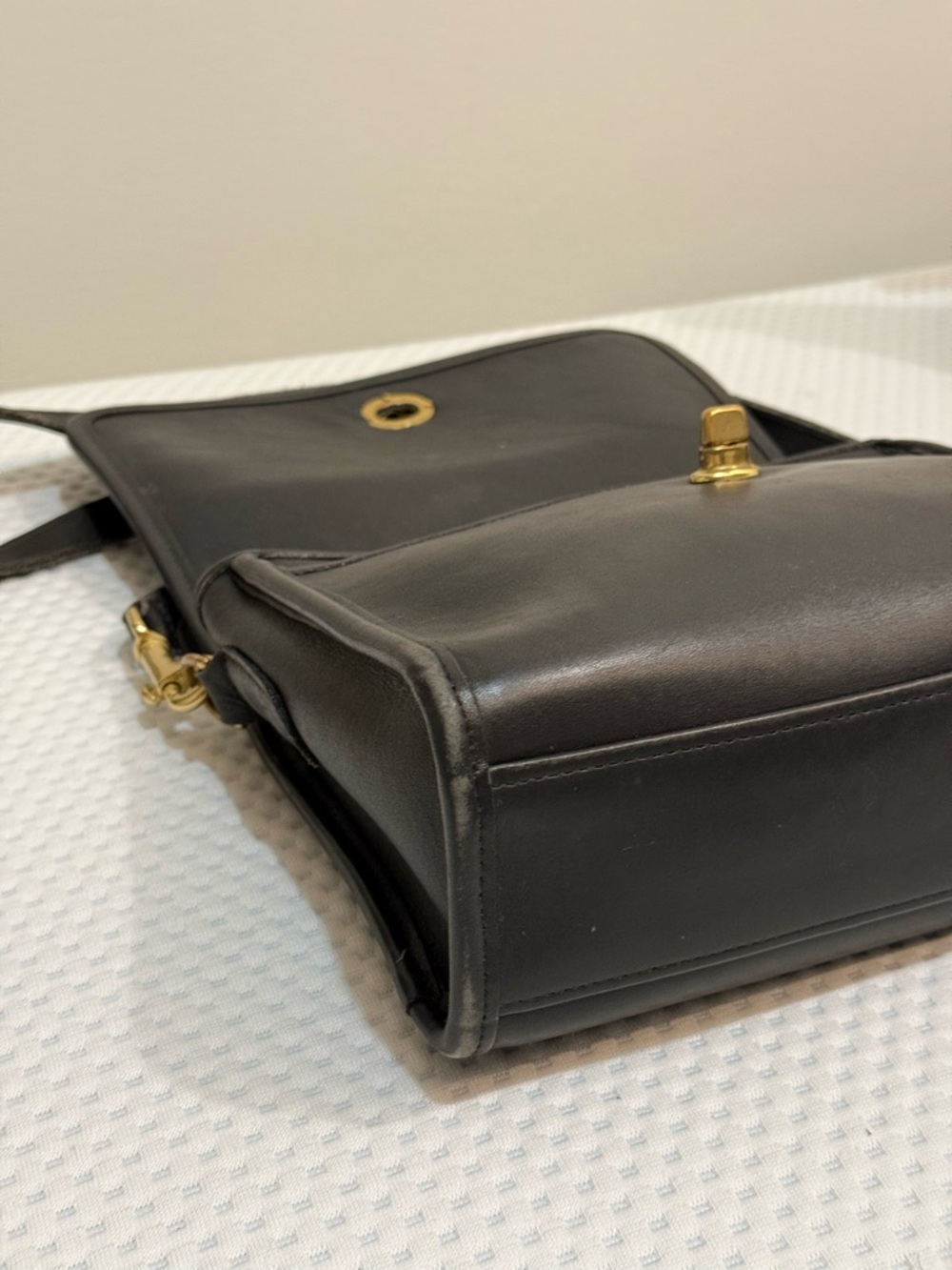 Vintage Coach Bag 9870 - Picture 6 of 9